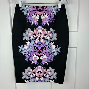 Mossimo Women's Black Lined Pencil Skirt Purple Floral Design Size 4  h